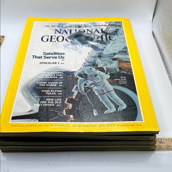 National Geographic Magazine Collection - Picture 8 of 11